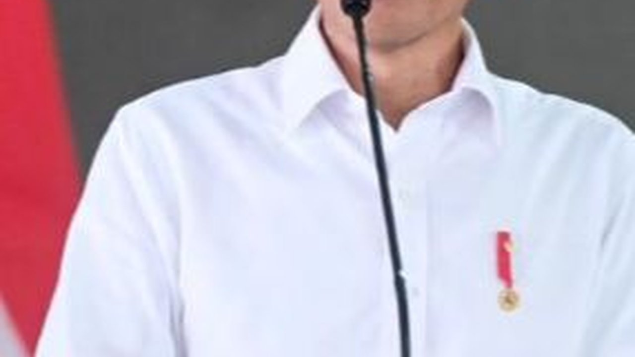 Hore! Jokowi Teken Aturan Kenaikan Gaji ASN, TNI dan Polri