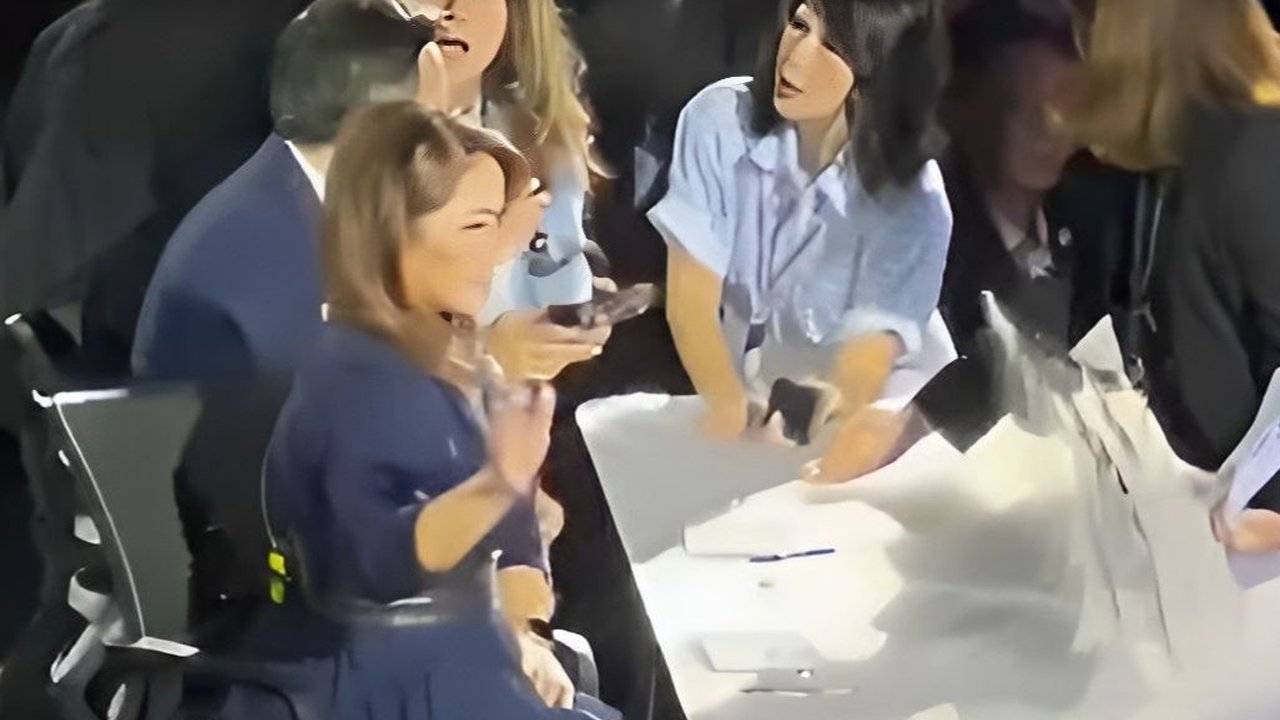 VIDEO: KPU Bertindak Tegur Grace Natalie Hampiri Moderator Saat Debat Capres
