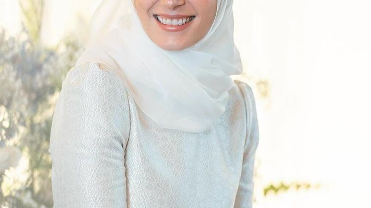 Cantiknya Anisha Rosnah Calon Istri Pangeran Mateen Brunei di Acara Khatam Alquran, Busananya Elegan dan Simpel