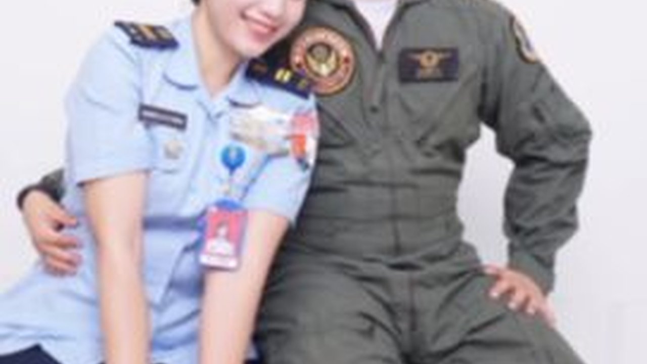 Suaminya Kapten Istrinya Lettu, Potret Pasutri Sama-sama Perwira TNI AU ini Begitu Serasi 'Istri Ku Adik Letting Ku'