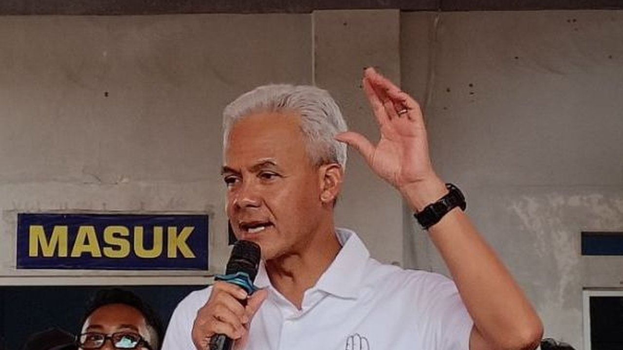 Ganjar: Saya Setuju Sama Bu Susi, Nyolong, Tenggelamkan!