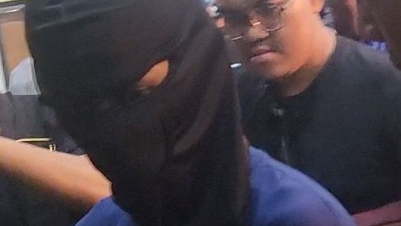 VIDEO: Polisi Blak-blakan Kronologi dan Motif Pedagang Buah Dibunuh dan Disiram Air Keras