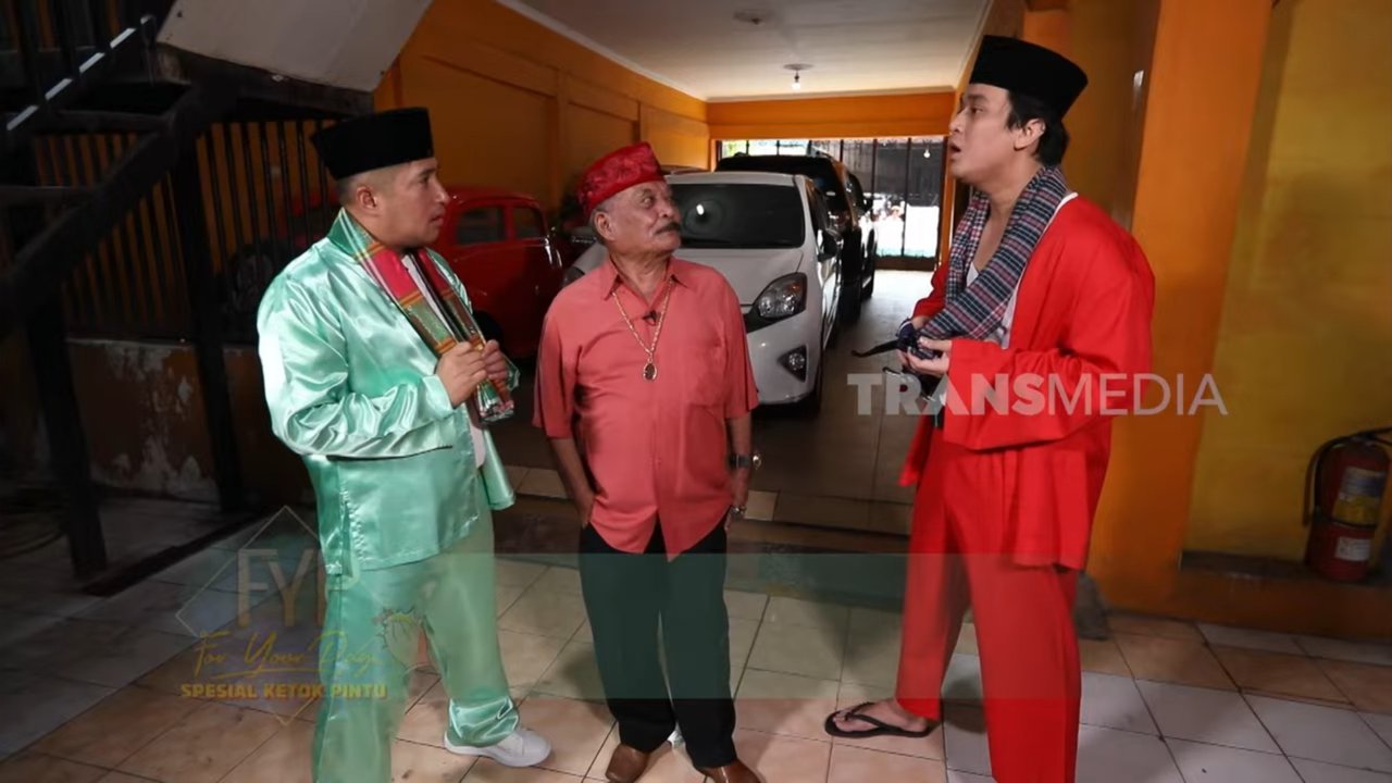 Irfan Hakim & Billy Syahputra Melongo Melihat Sederet Mobil Mewah dan Klasik Milik Haji Bolot