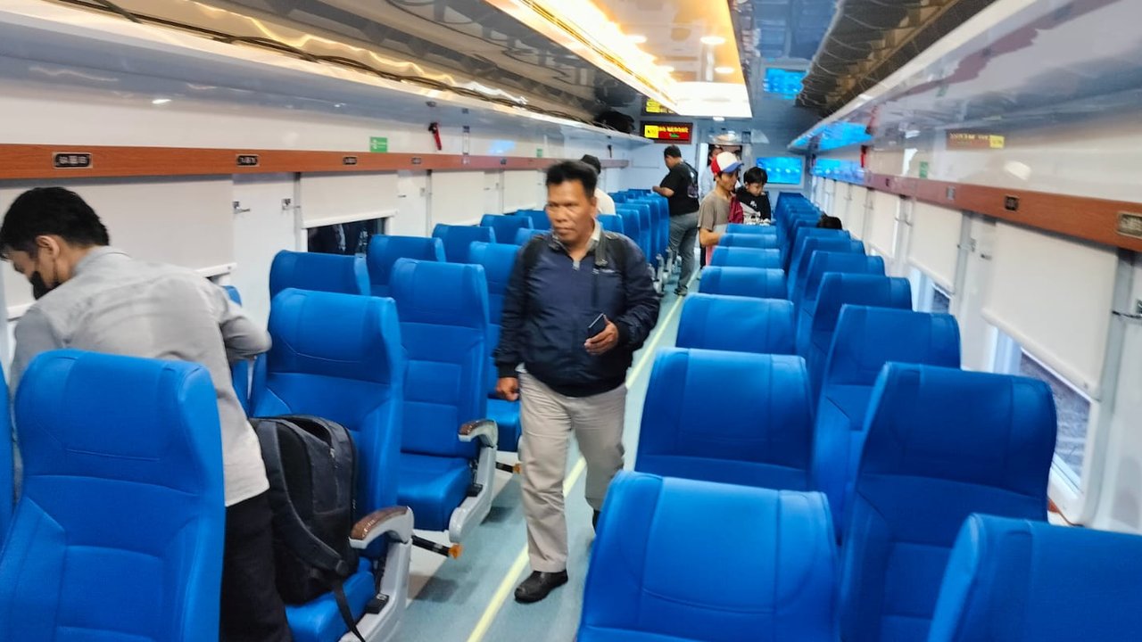 Rakaian Kereta A[i New Generation yang dioperasikan selama arus mudik dan balik Lebaran 2024 (Istimewa)