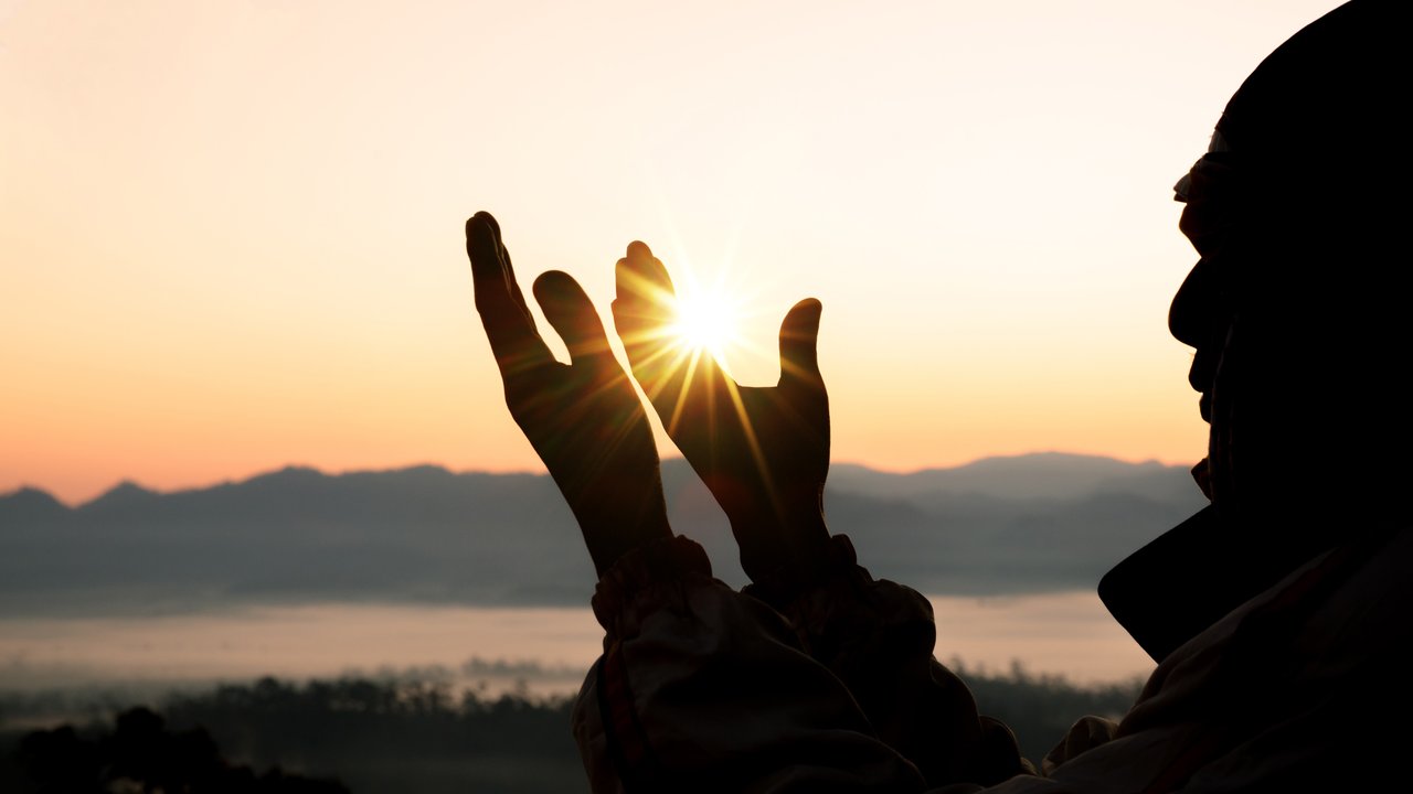 Ilustrasi doa. Photo by freepik