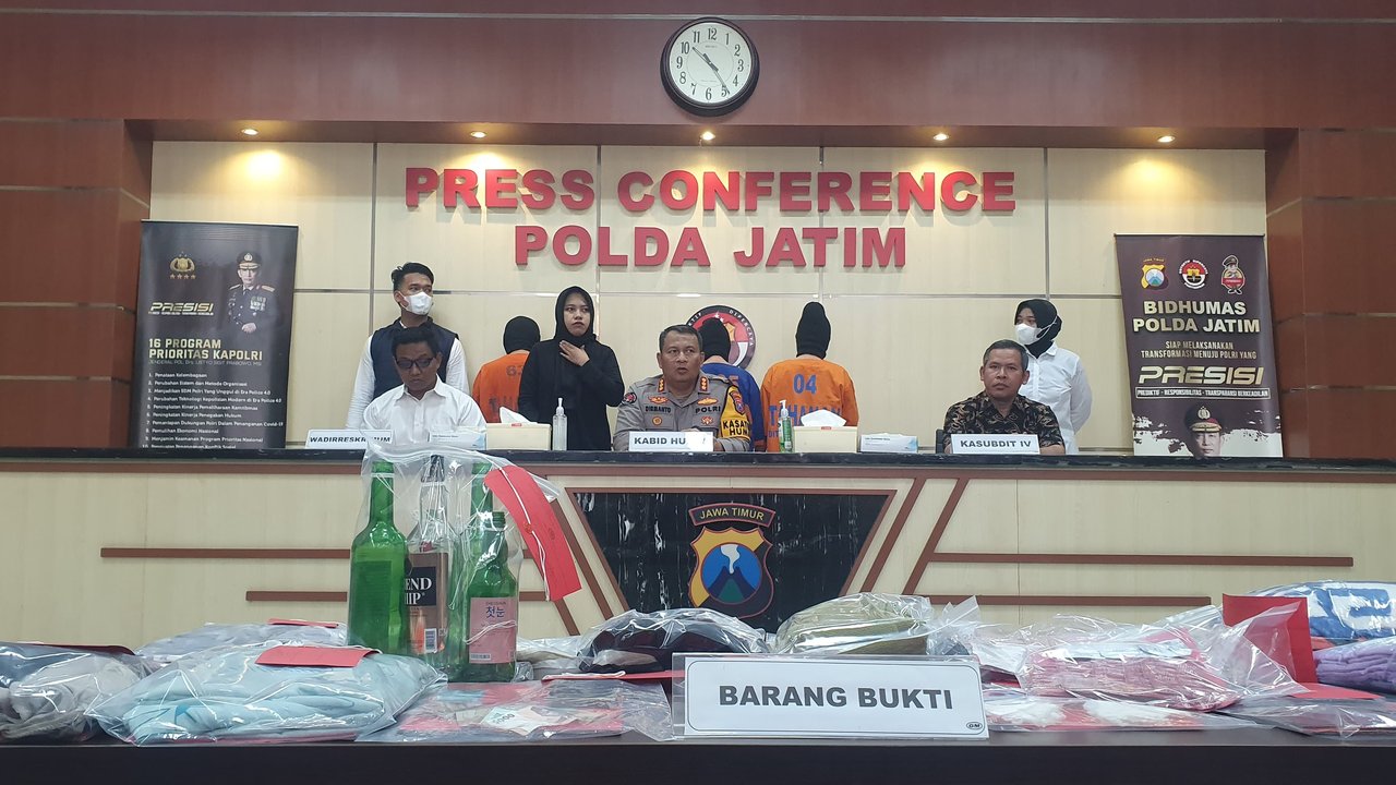 Belasan Orang Pesta Seks Tukar Pasangan di Kota Batu