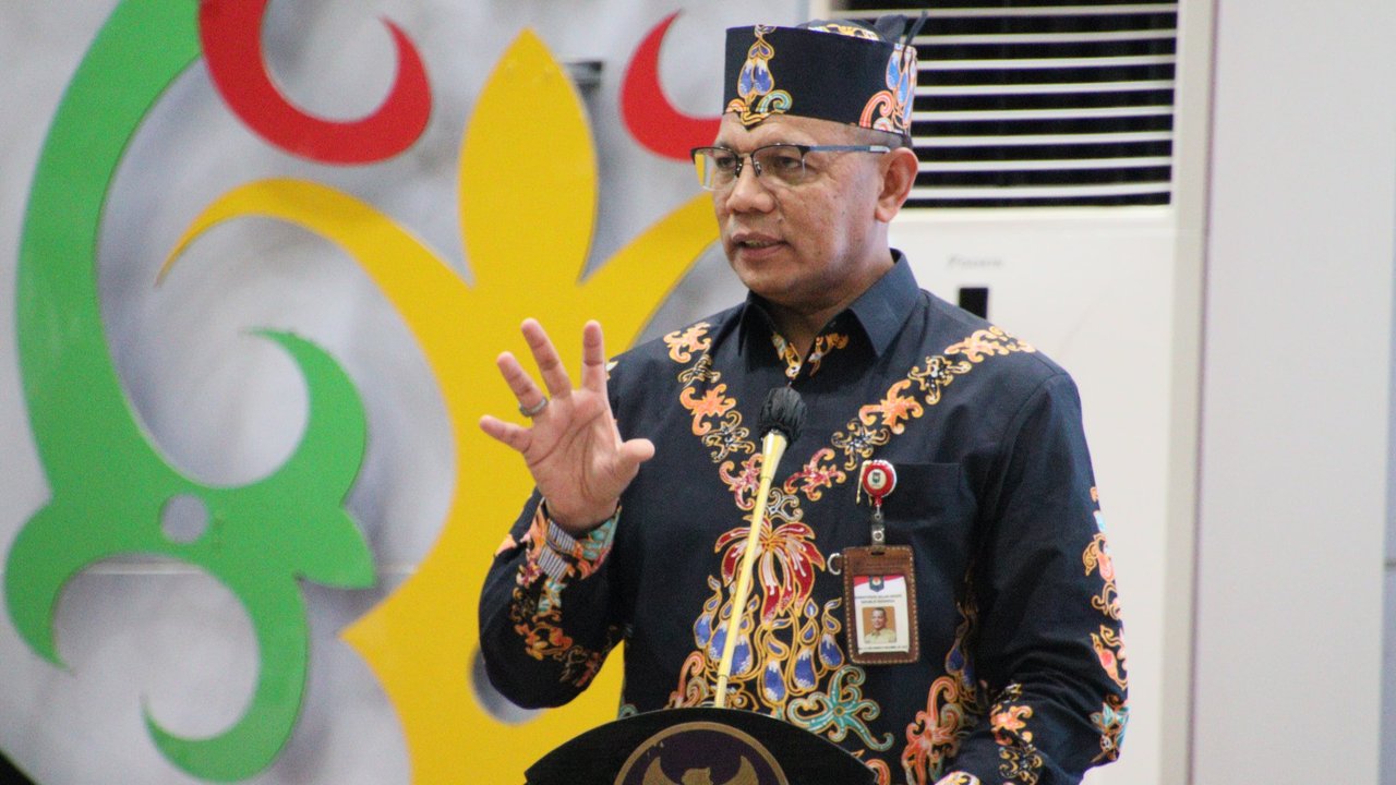 PLH Dirjen Bina Pemdes La Ode Ahmad P Bolombo. (Istimewa)