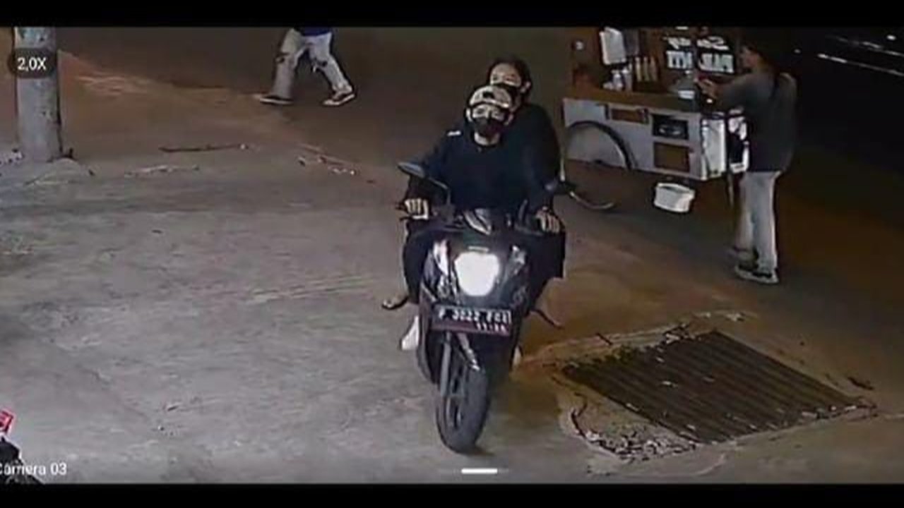 Sejoli Ajak Balita saat Maling Motor di Bintaro