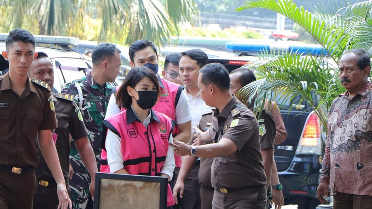 Helena Lim dan Harvey Moeis