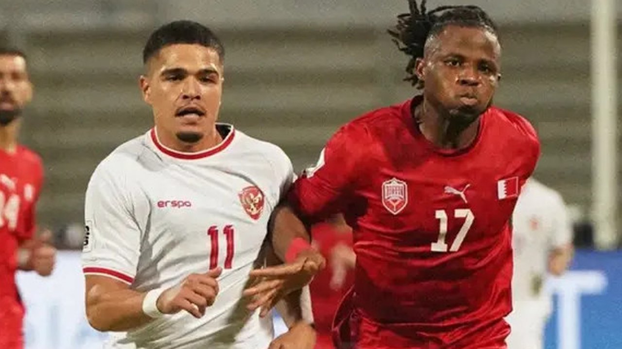 Apesnya Timnas Indonesia kebobolan pada menit ke-90+6 melalui Mohamed Marhoon setelah sukses mengkonversi umpan dari situasi sepak pojok. Pertandingan berakhir dengan skor 2-2. (Dok. Instagram Timnas Bahrain)