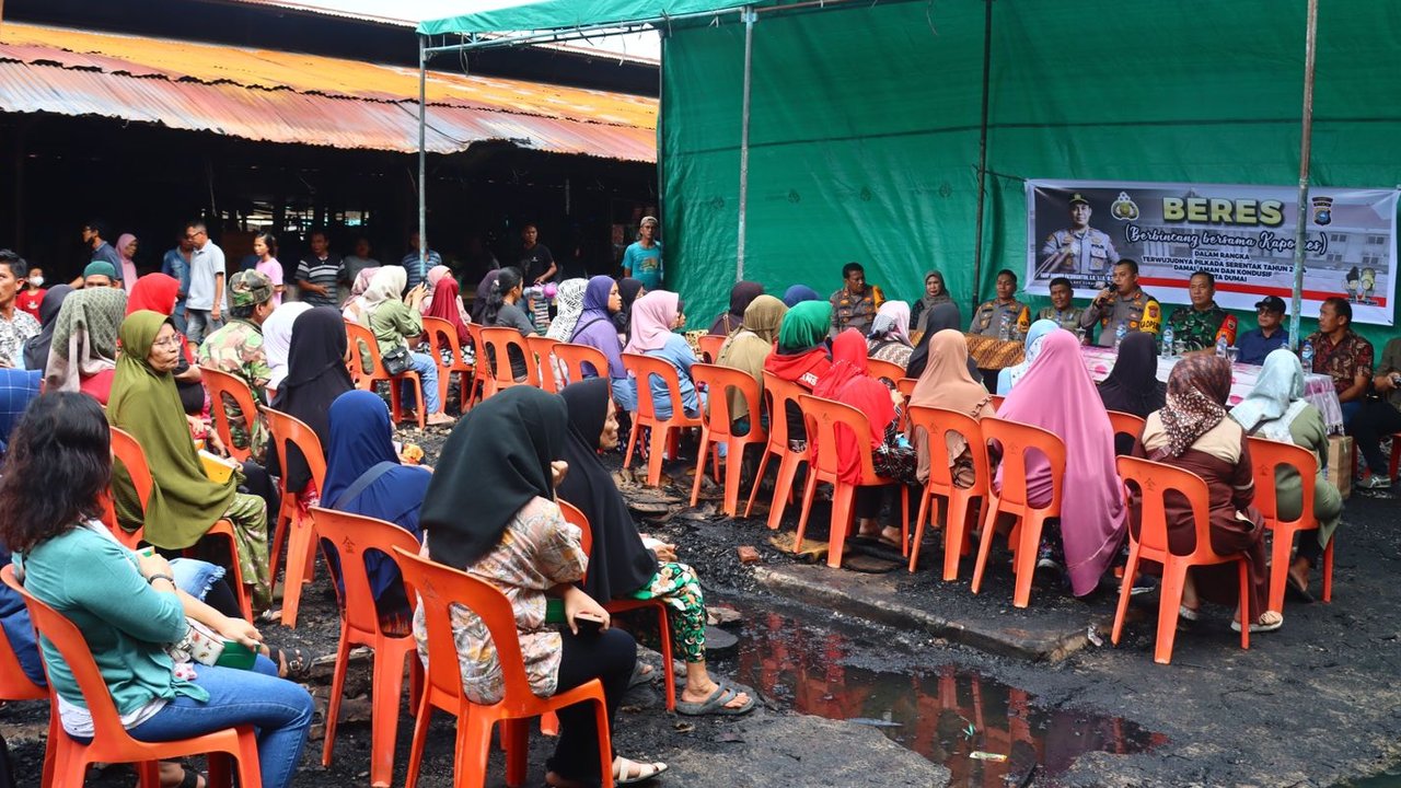 Pedagang Pasar Pulau Payung korban kebakaran