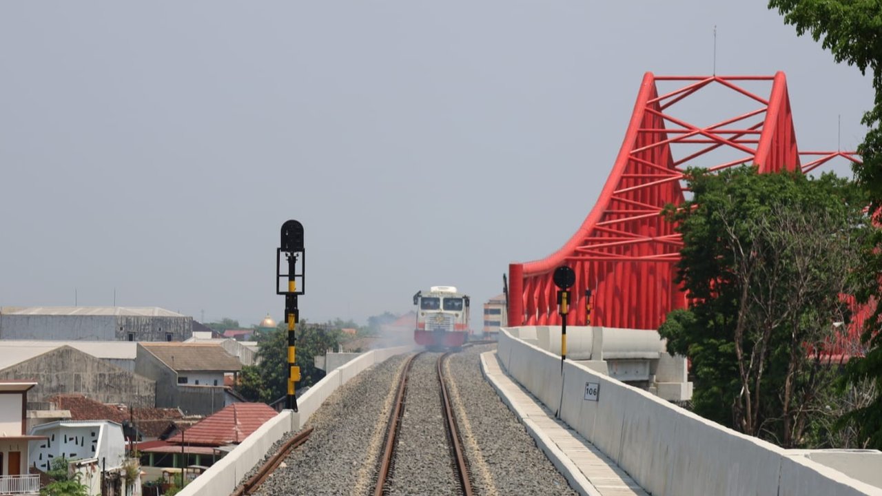 Proyek Rel Layang Solo