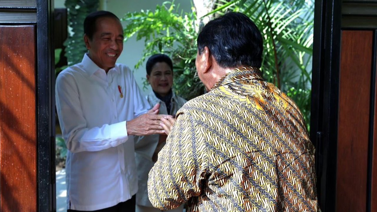 Sekjen Gerindra Ungkap yang Dibahas Prabowo dan Jokowi di Solo