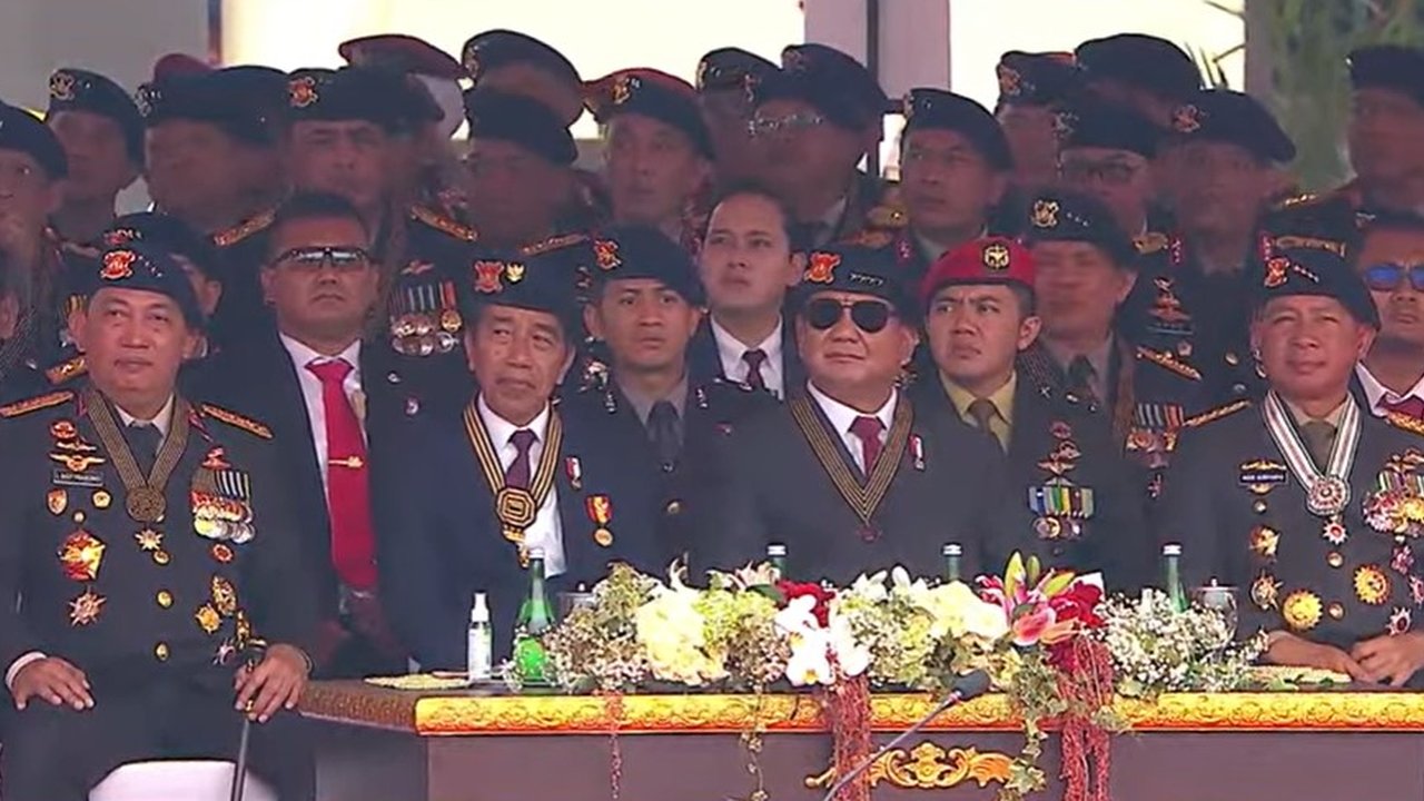 Jokowi dan Prabowo di Korps Brimob