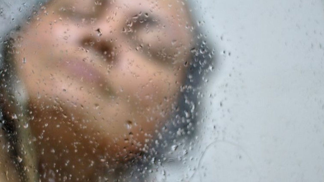 Ilustrasi mandi air hangat