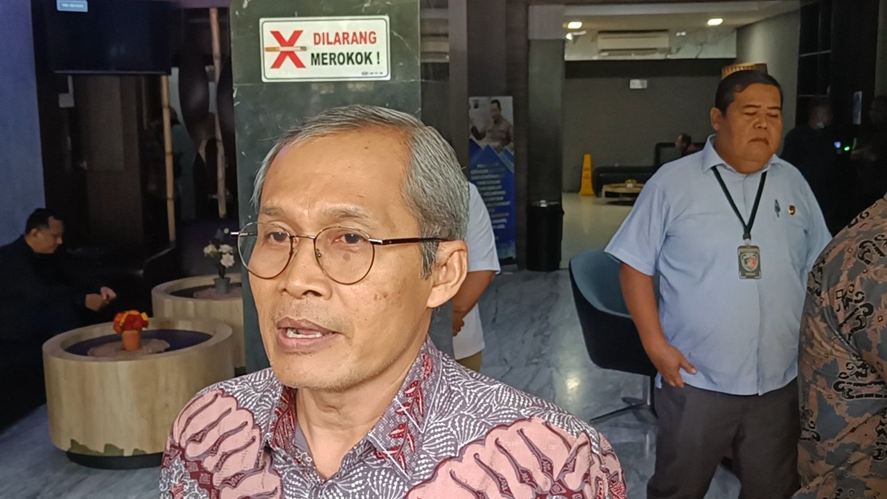 Alex Marwata di Polda Metro