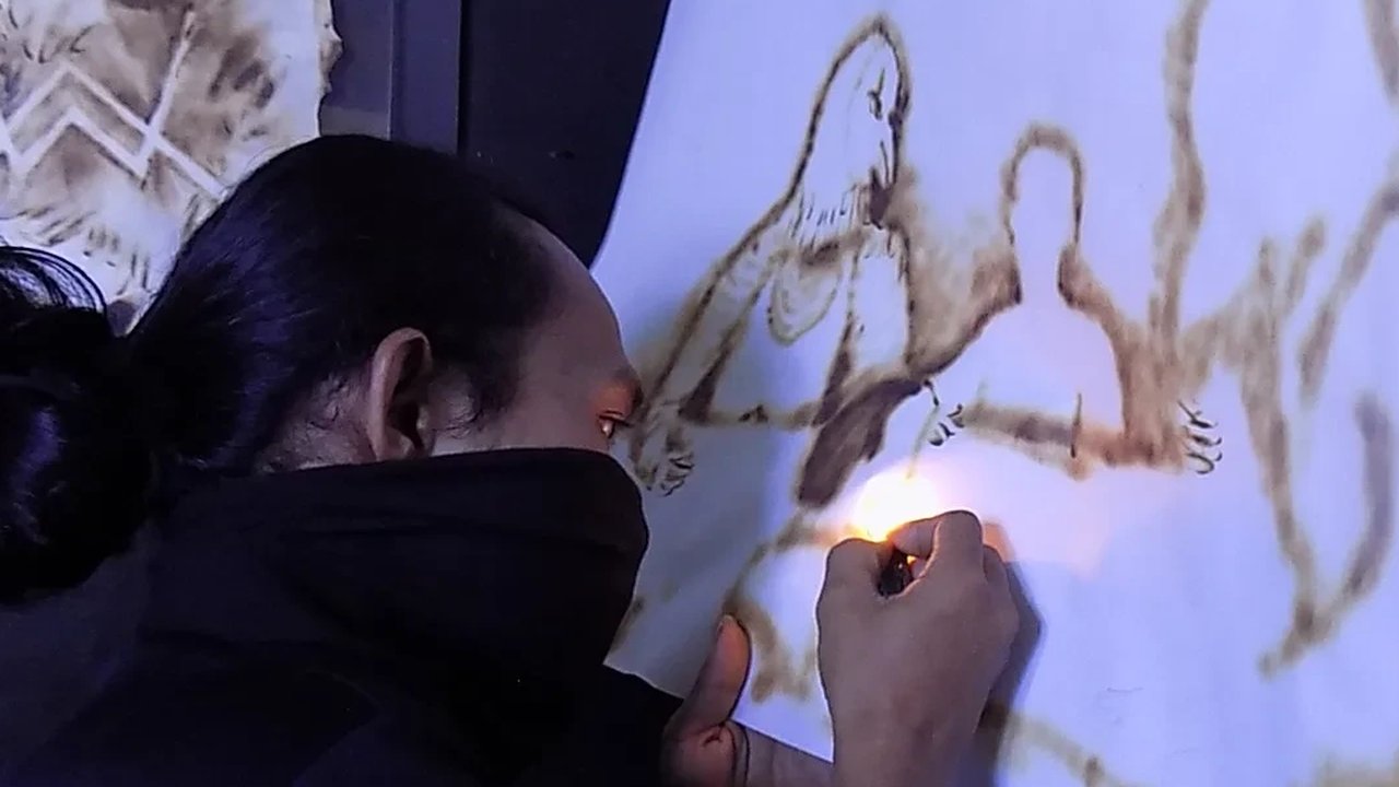 Pelukis pakai korek api di Bekasi