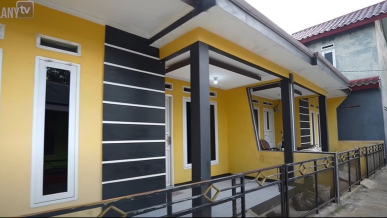 8 Potret Rumah Haji Bolot di Parung, Berkonsep ala Betawi - Punya Halaman Luas Seperti Aula