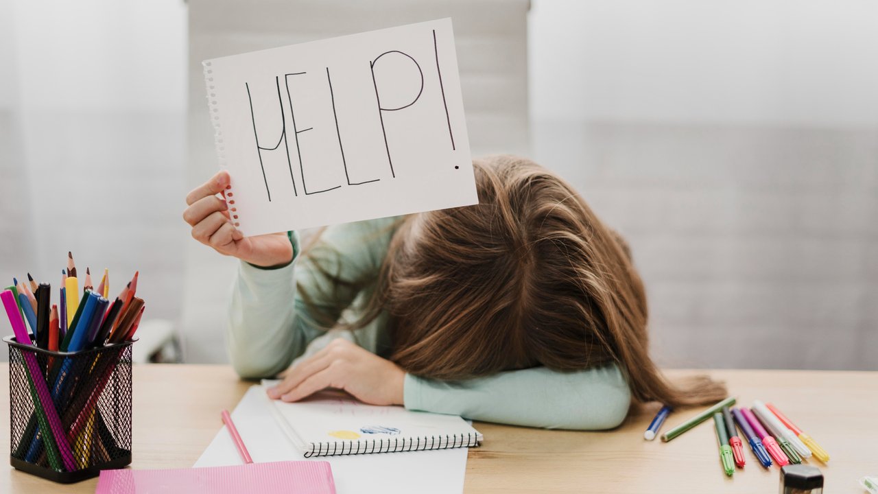 Cara Menjaga Kesehatan Mental Anak Saat Menghadapi Tekanan Sekolah