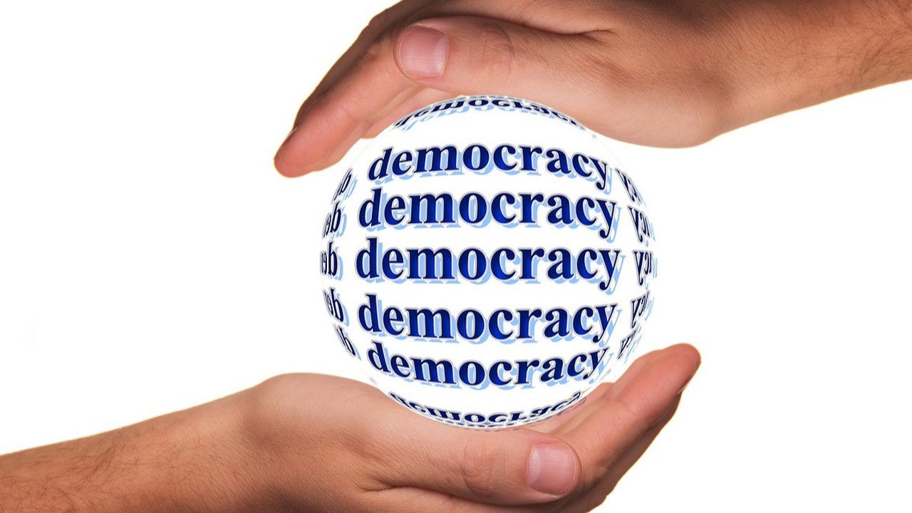 <p>Ilustrasi demokrasi. (Gambar oleh Gerd Altmann dari Pixabay)</p>