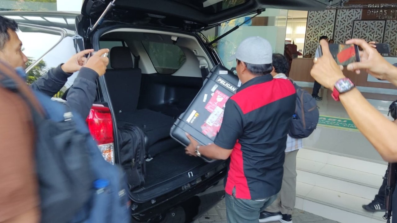 KPK Geledah Dinas Peternakan Provinsi Jatim