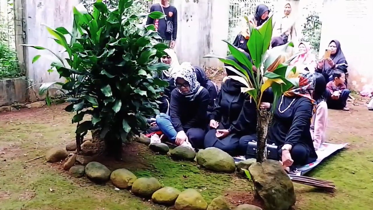 Tradisi Hajat Arwah Khas Bandung Barat