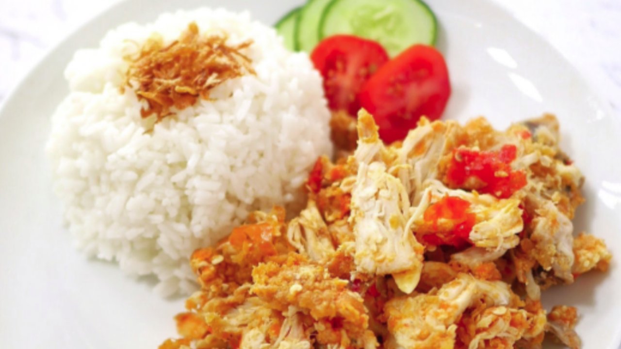Berapa Kalori dan Nutrisi dari Seporsi Ayam Geprek dengan Nasi? Kalori yang Perlu Diwaspadai dalam Setiap Suapan