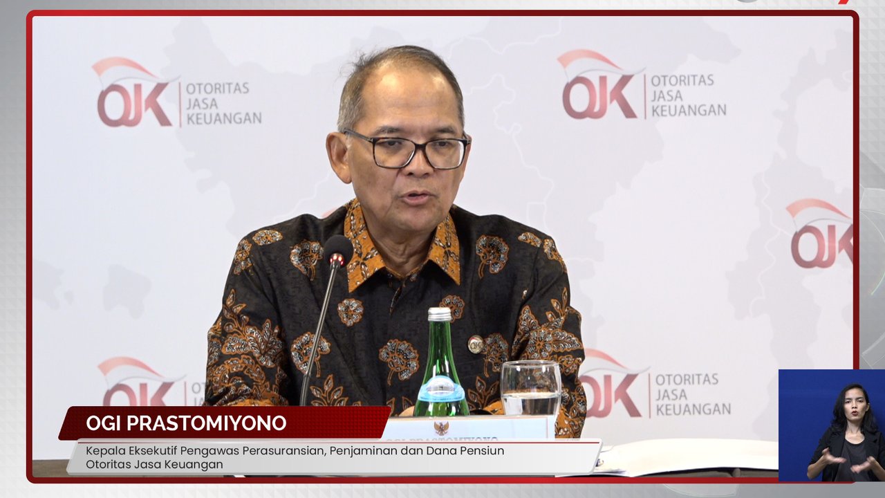 Kepala Eksekutif Pengawas Perasuransian, Penjaminan, dan Dana Pensiun OJK, Ogi Prastomiyono dalam konferensi pers virtual pencabutan izin usaha perusahaan asuransi PT Asuransi Jiwa Kresna atau Kresna Life, Jumat (23/6/2023). (Dok OJK)