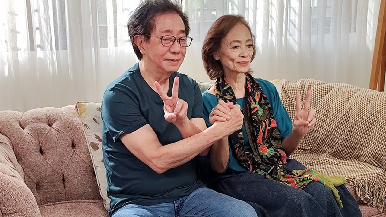 Direktur Sido Muncul Irwan Hidayat bersama Catherine Panjaitan di sela-sela syuting Iklan TVC Tolak Linu, Senin (14/10/2024).