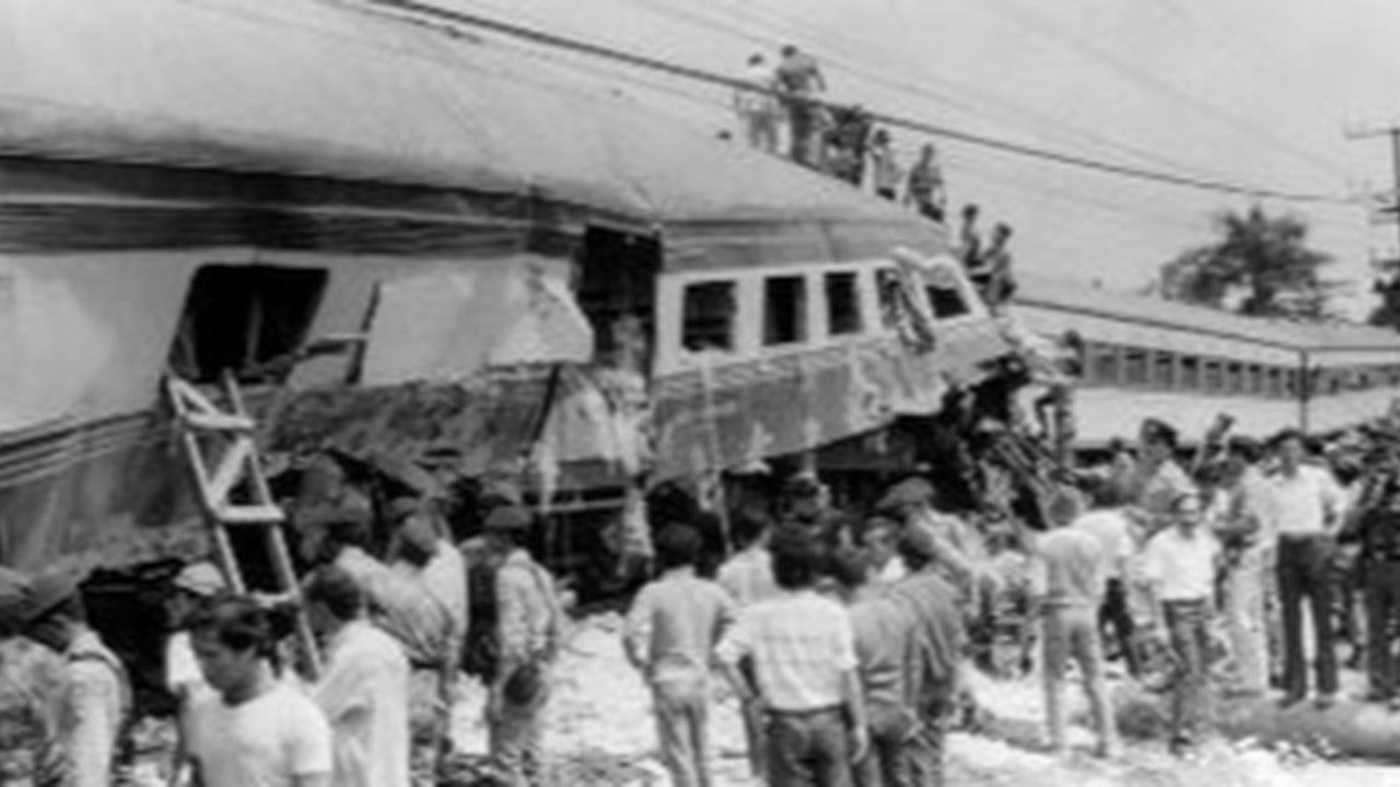 19 Oktober 1987 Terjadi Tabrakan Kereta Api Bintaro 1, Ini Kronologinya