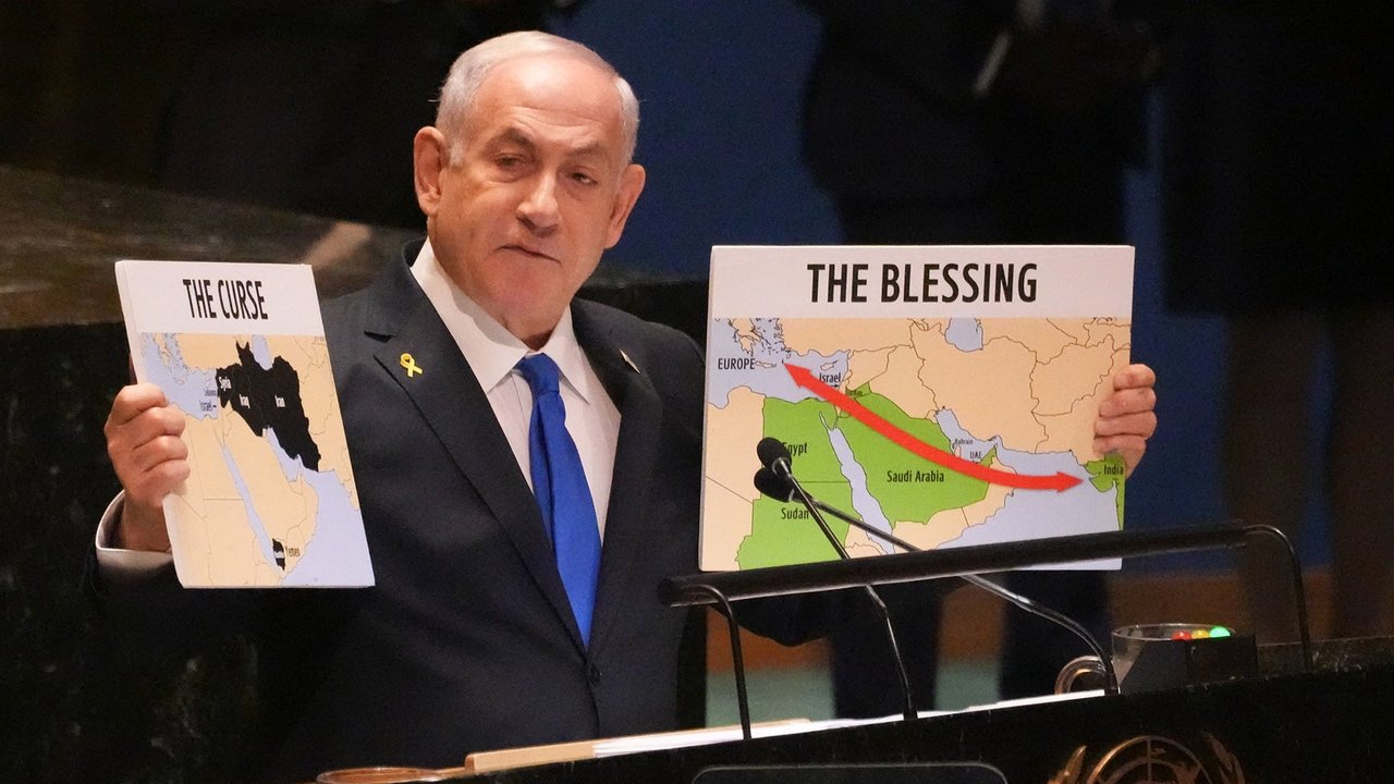 Perdana Menteri Israel, Benjamin Netanyahu berbicara dalam Sidang Umum Perserikatan Bangsa-Bangsa (PBB) ke-79 di Markas Besar PBB, New York, Amerika Serikat, pada 27 September 2024.