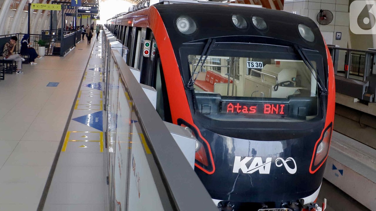 Adapun rinciannya adalah Rp5.000 untuk satu kilometer pertama dan Rp700 untuk setiap kilometer berikutnya. (Liputan6.com/Herman Zakharia)