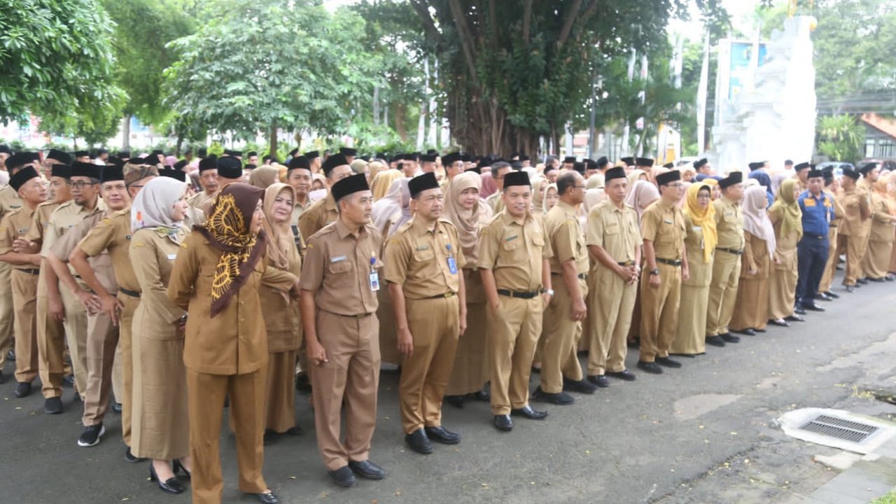 <p>Aparatur Sipil Negara (ASN) atau Pegawai Sipil Negara (PNS). Foto: Kementerian PANRB</p>
