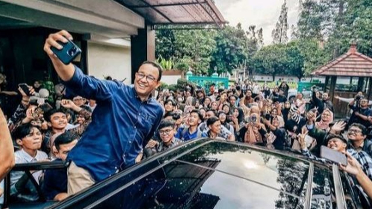 Anies Baswedan keliling kampus