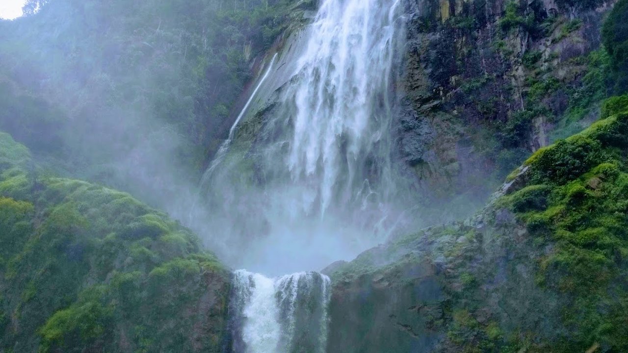Air Terjun Ponot Sumatra Utara