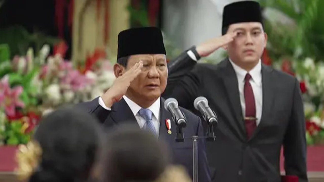Presiden Prabowo Subianto melantik wakil menteri Kabinet Merah Putih, Senin (21/10/2024). (tangkapan layar youtube sekretariat presiden)