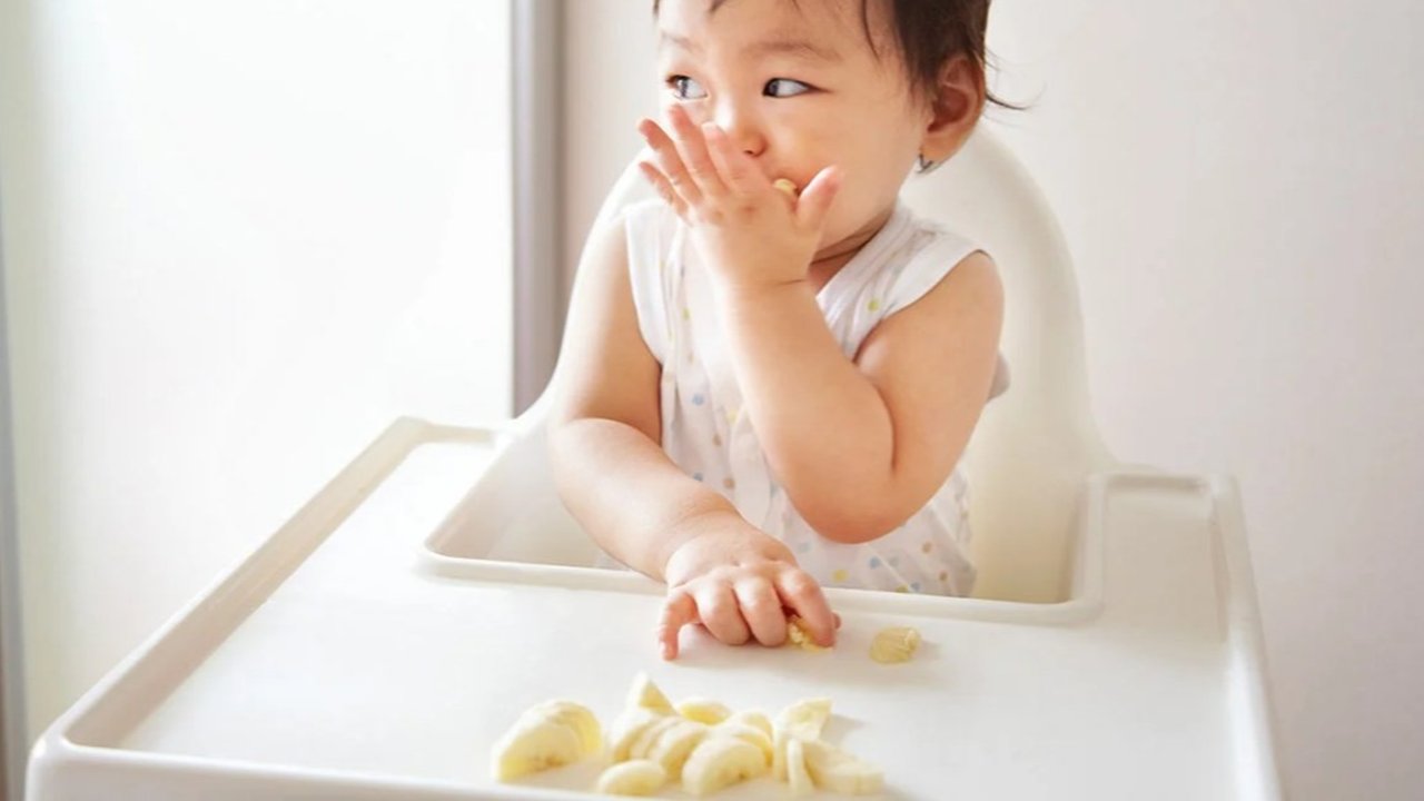 Makanan yang Harus Dihindari Bayi di Bawah 1 Tahun