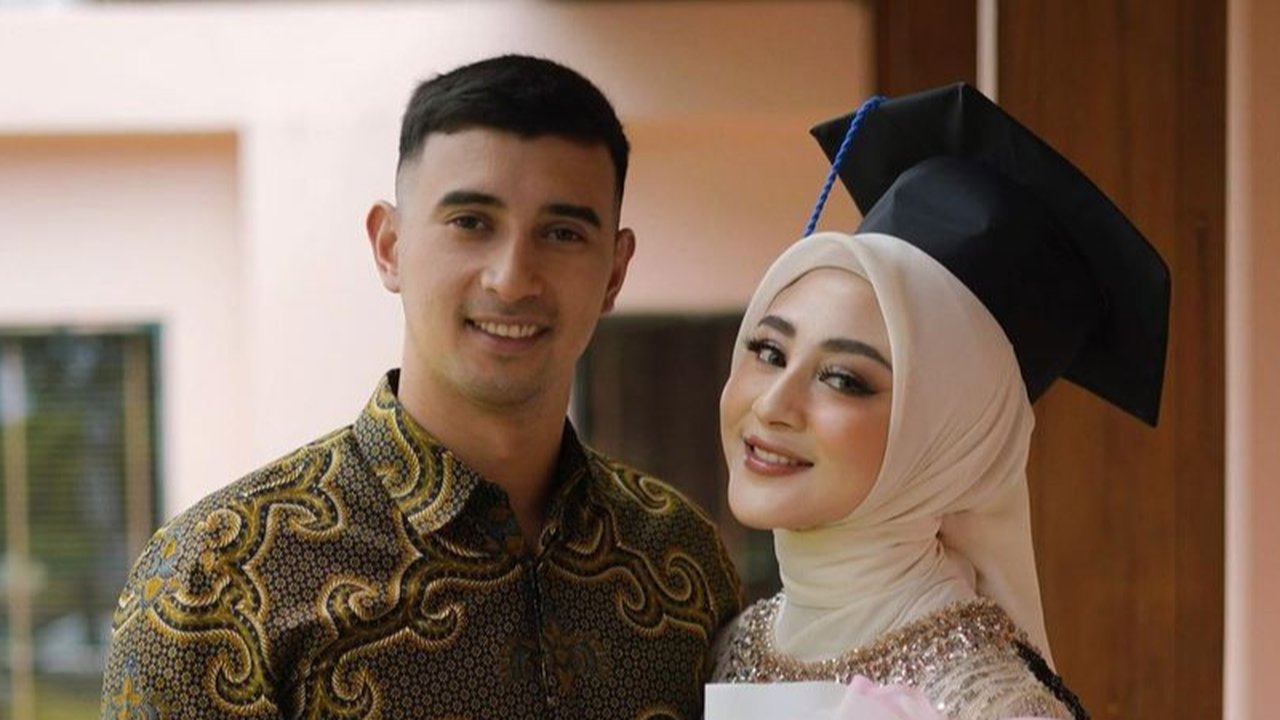 Margin kini berusia 22 tahun, tapi semangat untuk menimba ilmu patut diacungin jempol. KLovers ada yang jadi terinspirasi nggak nih?