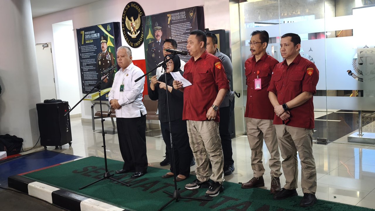 Pengadilan Negeri (PN) Surabaya menjatuhkan vonis bebas terhadap Gregorius Ronald Tannur, terdakwa kasus penganiayaan hingga tewas Dini Sera Afrianti. (Dian Kurniawan/Liputan6.com)