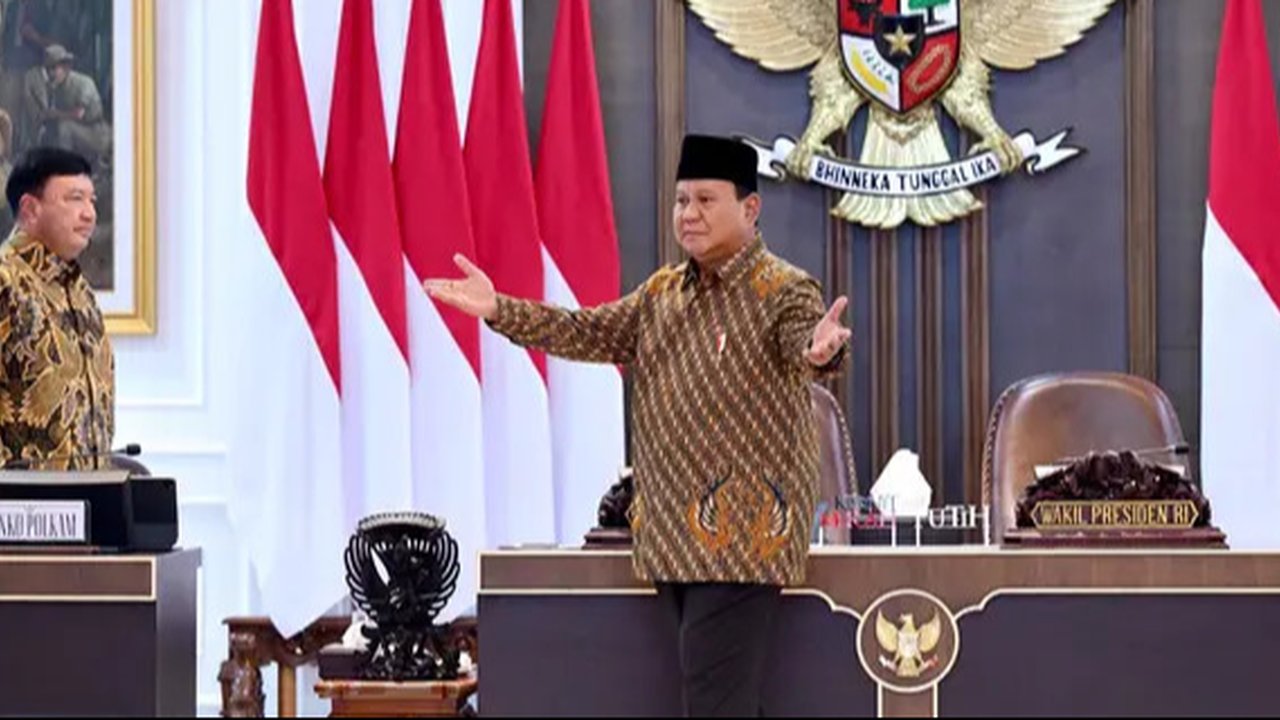Presiden Prabowo Subianto memimpin sidang kabinet paripurna perdana di Kantor Presiden Jakarta, Rabu (23/10/2024). (Foto: Istimewa)