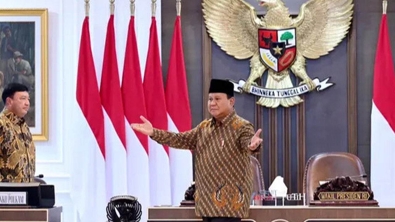 Presiden Prabowo Subianto memimpin sidang kabinet paripurna perdana di Kantor Presiden Jakarta, Rabu (23/10/2024). (Foto: Istimewa)