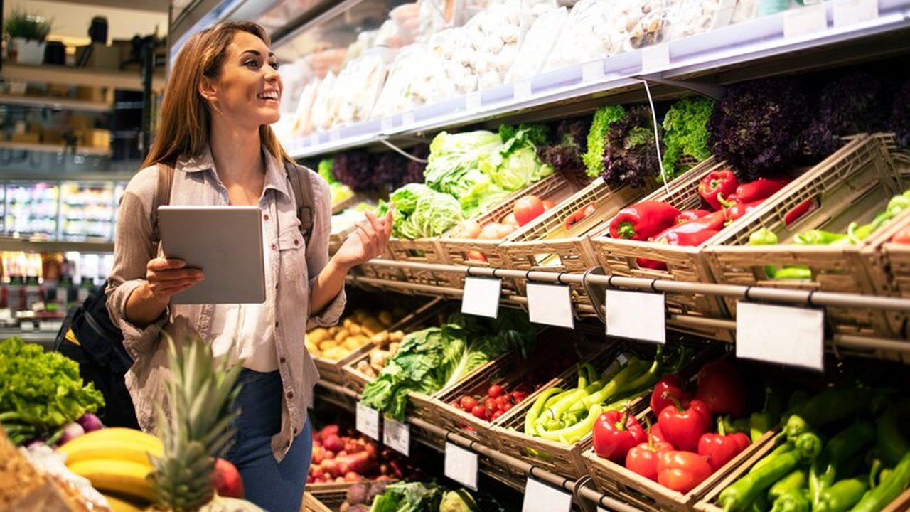 Ilustrasi Belanja Buah dan Sayur