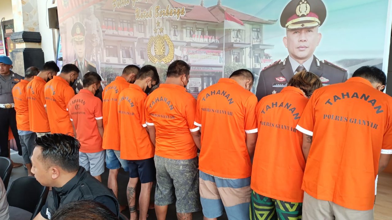 Pengeroyok buruh di Bali