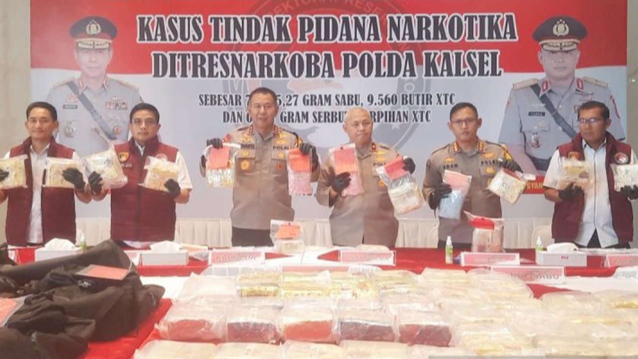 Kronologi Penangkapan Kaki Tangan Fredy Pratama Wilayah Jakarta-Bali, Puluhan Paket Sabu Ditemukan di Bawah Jok Mobil