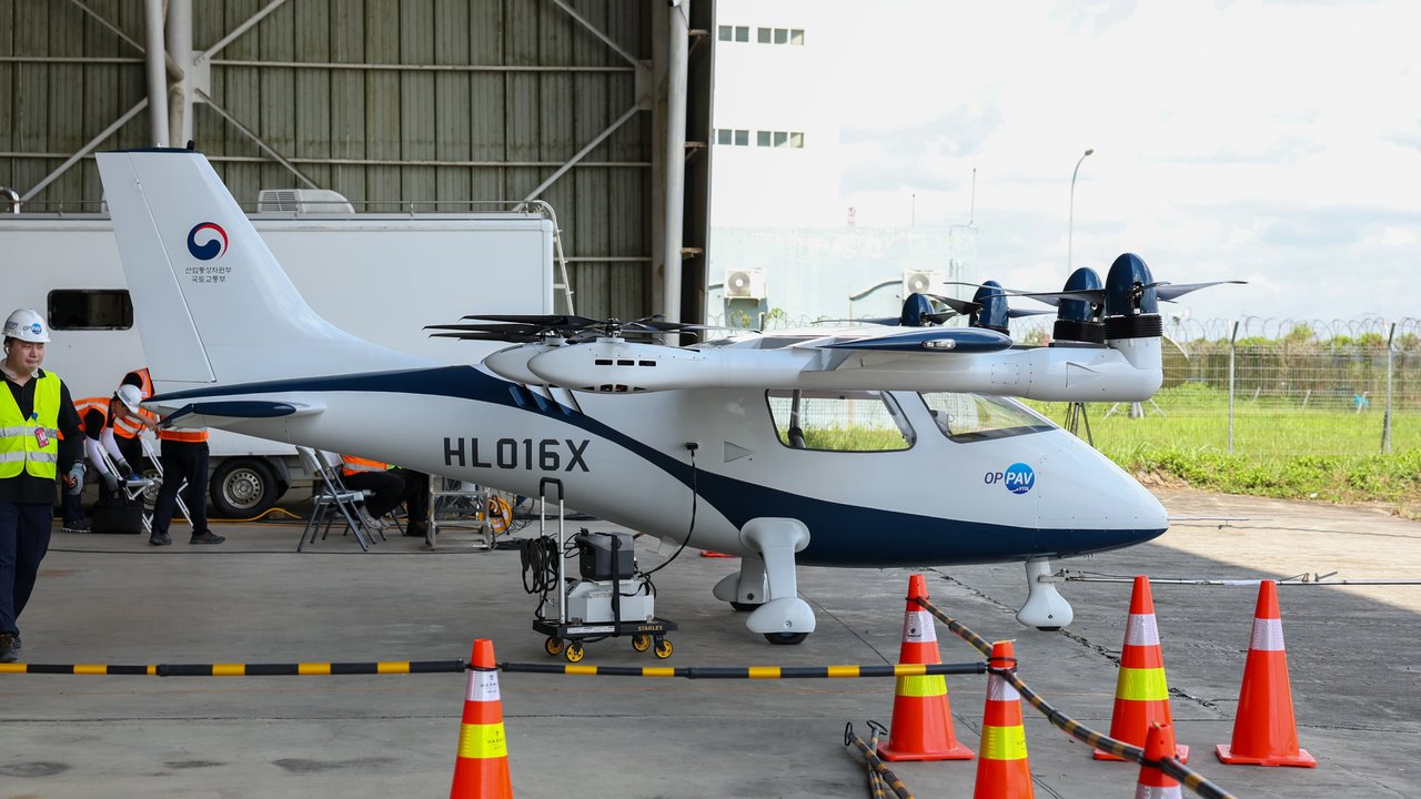 Uji coba mobil terbang IKN.