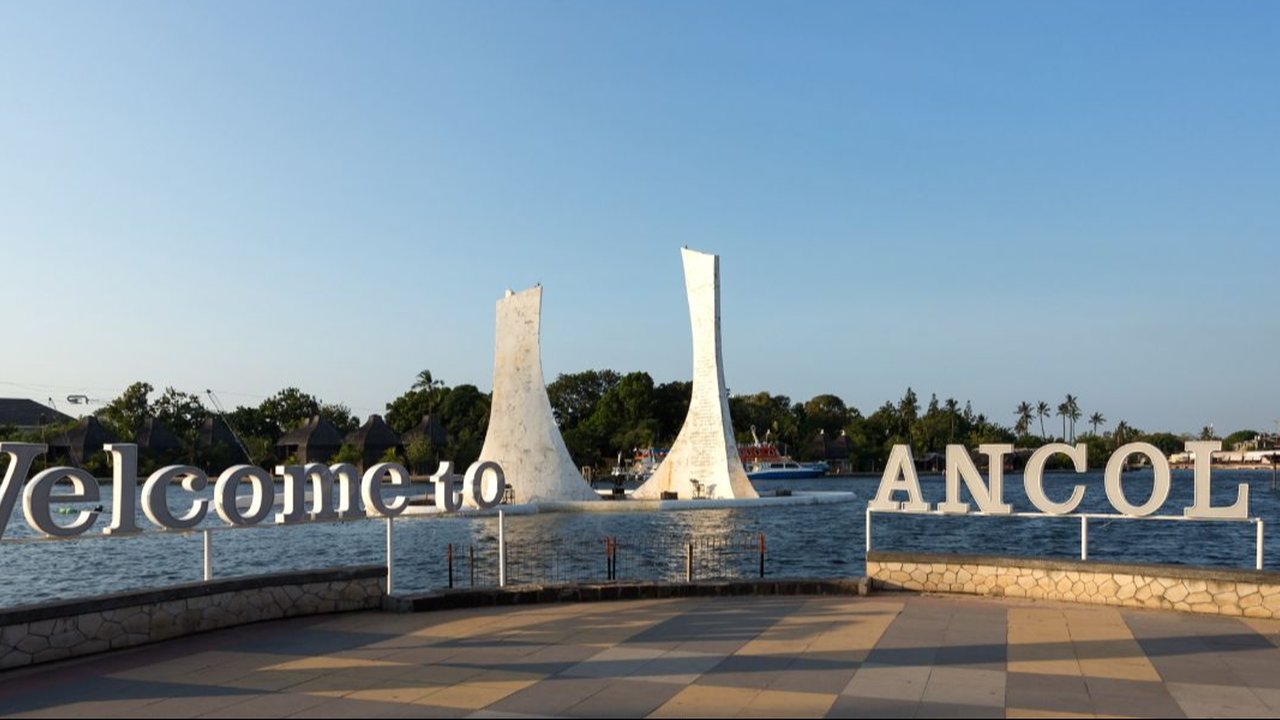 Pada hari kedua Idul Fitri 1445 Hijriah, hingga pukul 16.00 WIB jumlah kunjungan wisatawan ke Ancol tersebut mencapai 77 ribu orang. Taman Impian Ancol memprediksi pengunjung pada hari kedua Lebaran 2024 ini bisa mencapai sebanyak 80 ribu. Jumlah itu berpotensi terus bertambah hingga akhir masa libur Lebaran. Sejumlah wisatawan mengaku menjadikan Ancol sebagai tempat lokasi favorit untuk menghabiskan libur lebaran bersama keluarga.