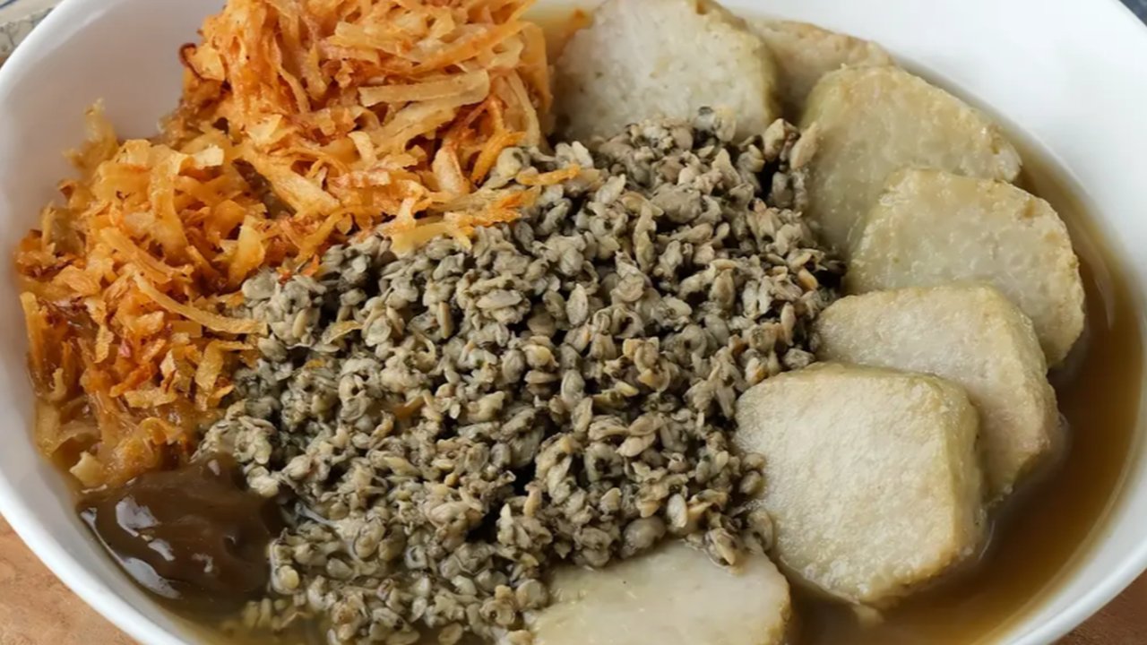 Berapa Kalori dan Nutrisi dari Sebungkus Kupang Lontong? Kalori yang Perlu Diwaspadai dalam Setiap Suapan