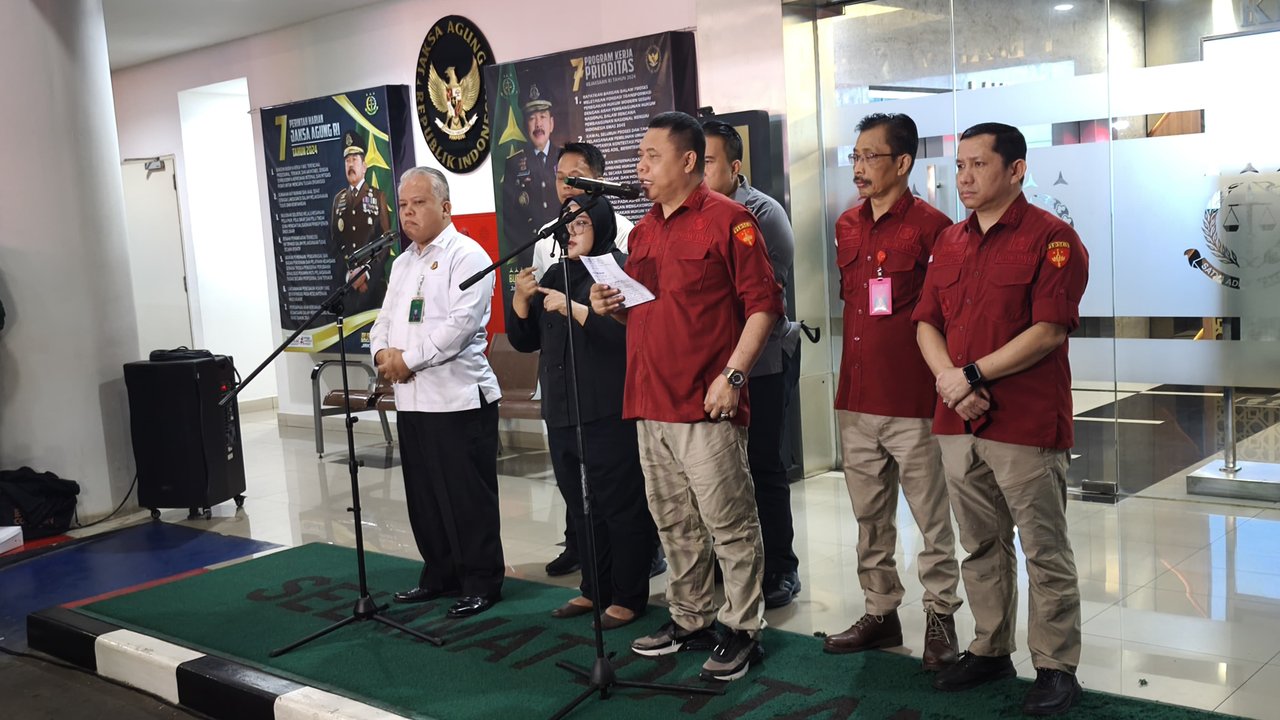 Pengadilan Negeri (PN) Surabaya menjatuhkan vonis bebas terhadap Gregorius Ronald Tannur, terdakwa kasus penganiayaan hingga tewas Dini Sera Afrianti. (Dian Kurniawan/Liputan6.com)