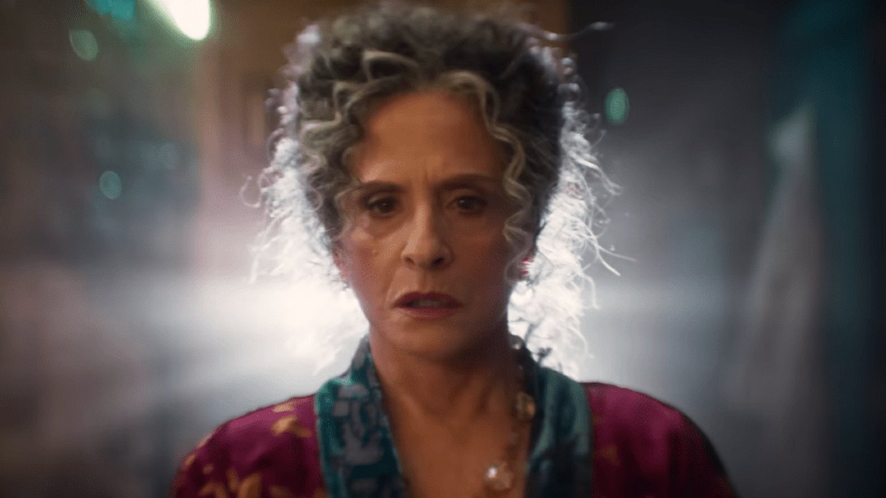 Lilia Calderu, Agatha All Along