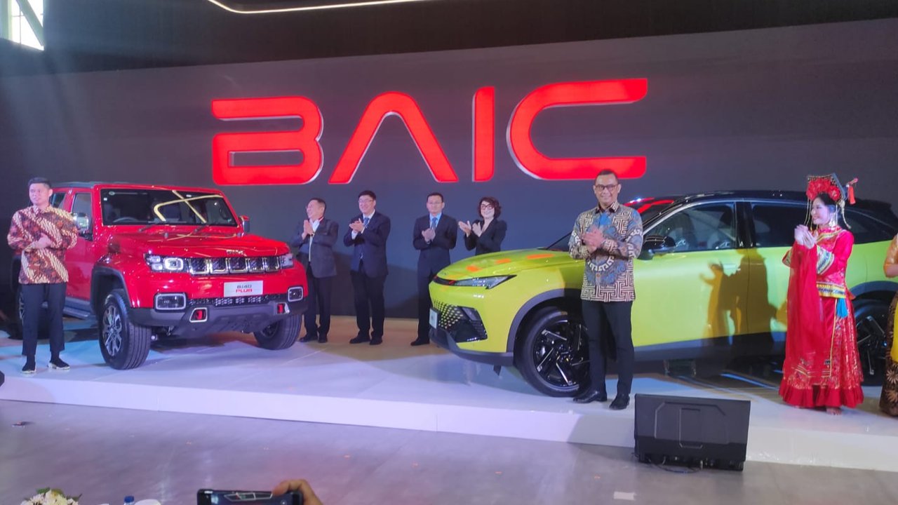 BJ40 Plus Mining Edition didandani dan diberi kelengkapan khusus untuk digunakan di lokasi pertambangan.